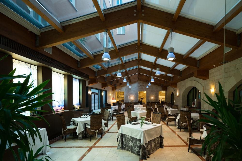 Rice Palacio De Los Blasones Бургос Экстерьер фото